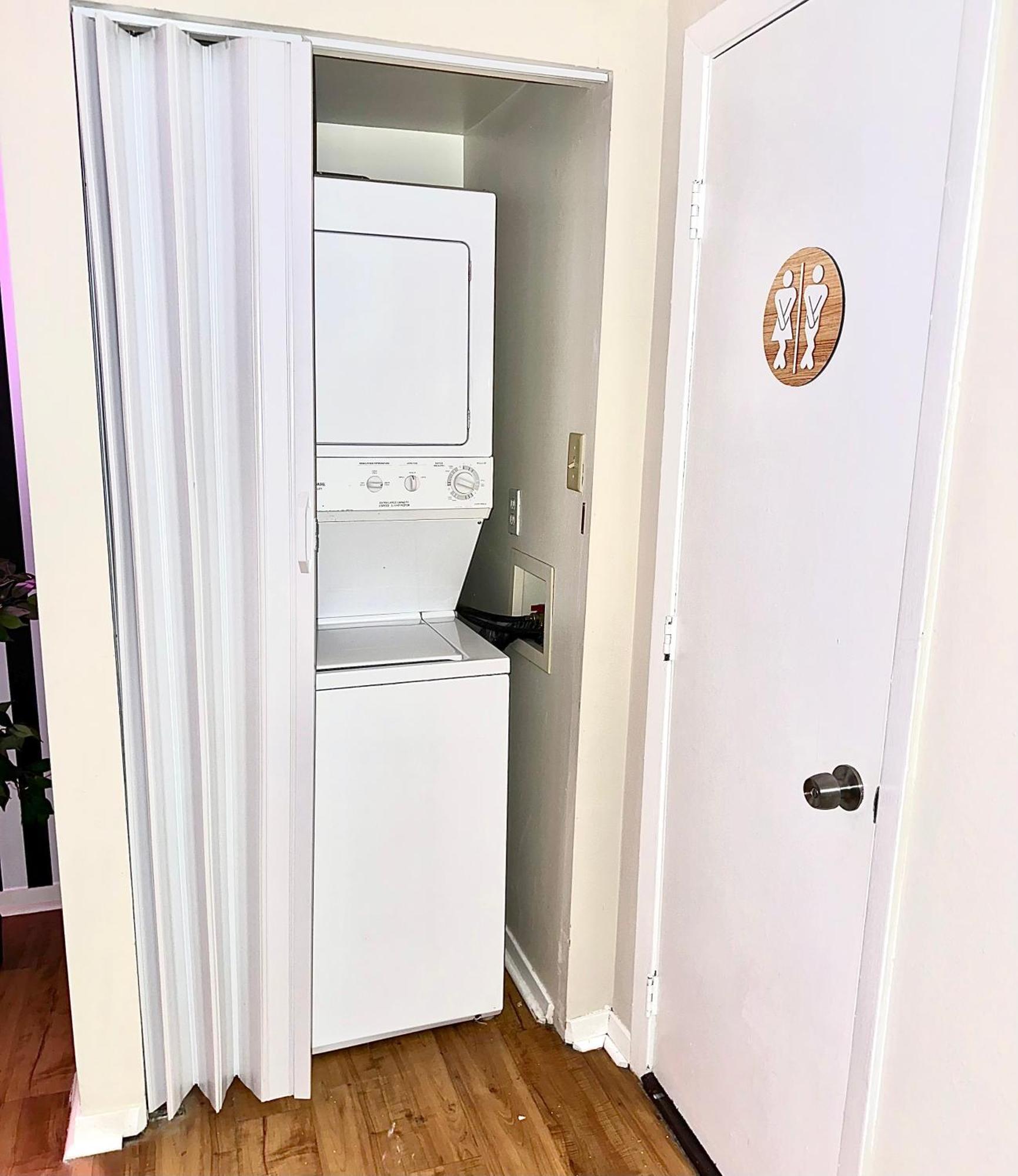 Appartamento Spring Getaway 5 Minutes From Hospitals Jackson Esterno foto