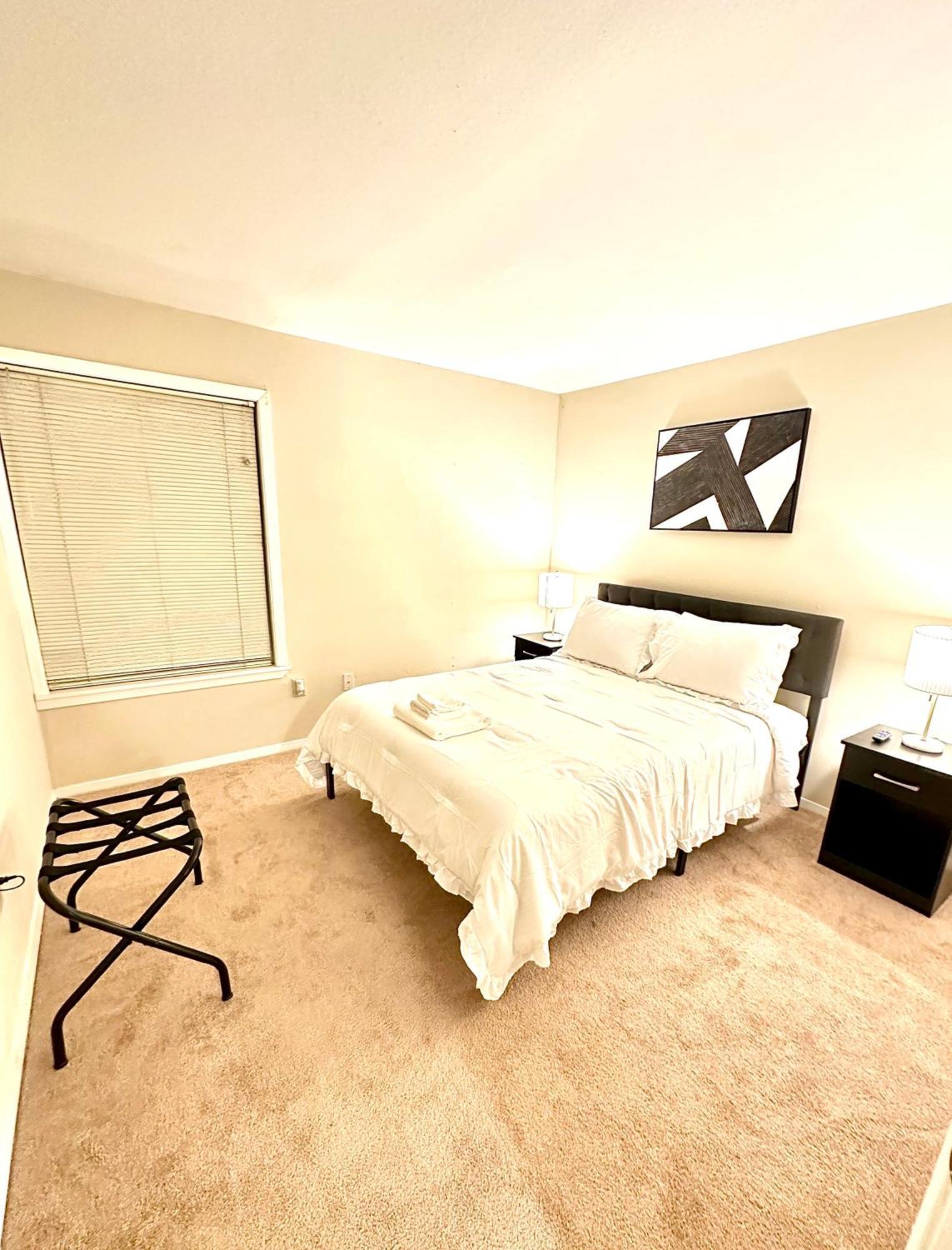 Appartamento Spring Getaway 5 Minutes From Hospitals Jackson Esterno foto